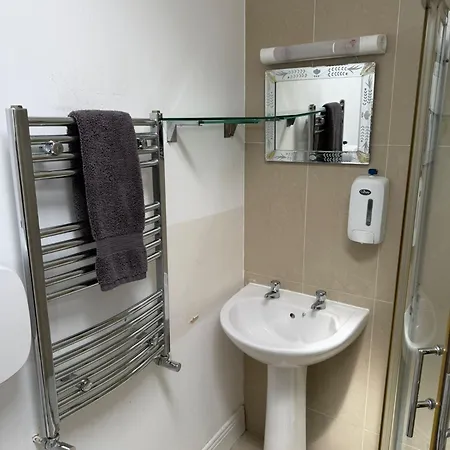 Habitación en casa particular Cosy En-suite Double South 5 *